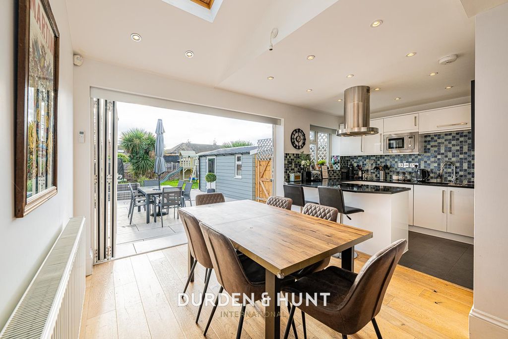 Property photo 2 of 36 Maida-31.Jpg