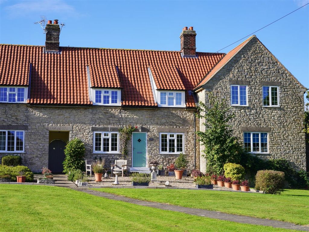 Property photo 1 of 32 External