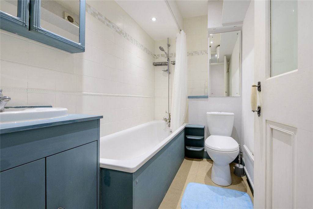 Property photo 3 of 8 Picture No. 13