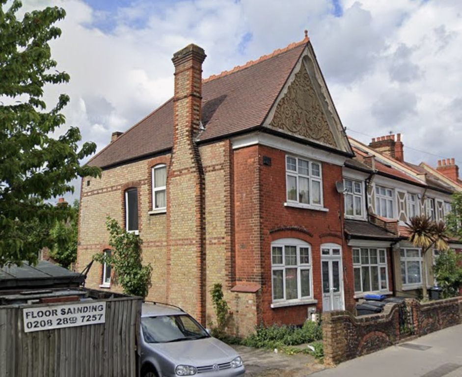 Property photo 1 of 4 1B Malvern