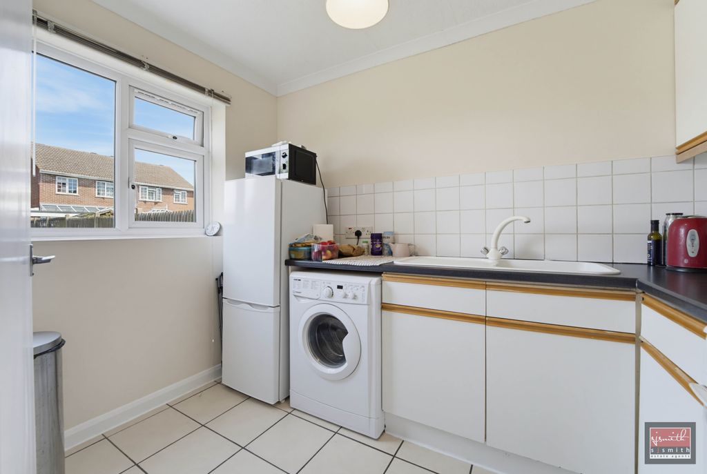 Property photo 3 of 11 Dsc02736