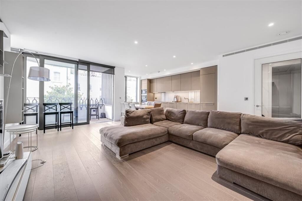 Property photo 1 of 19 (Main)