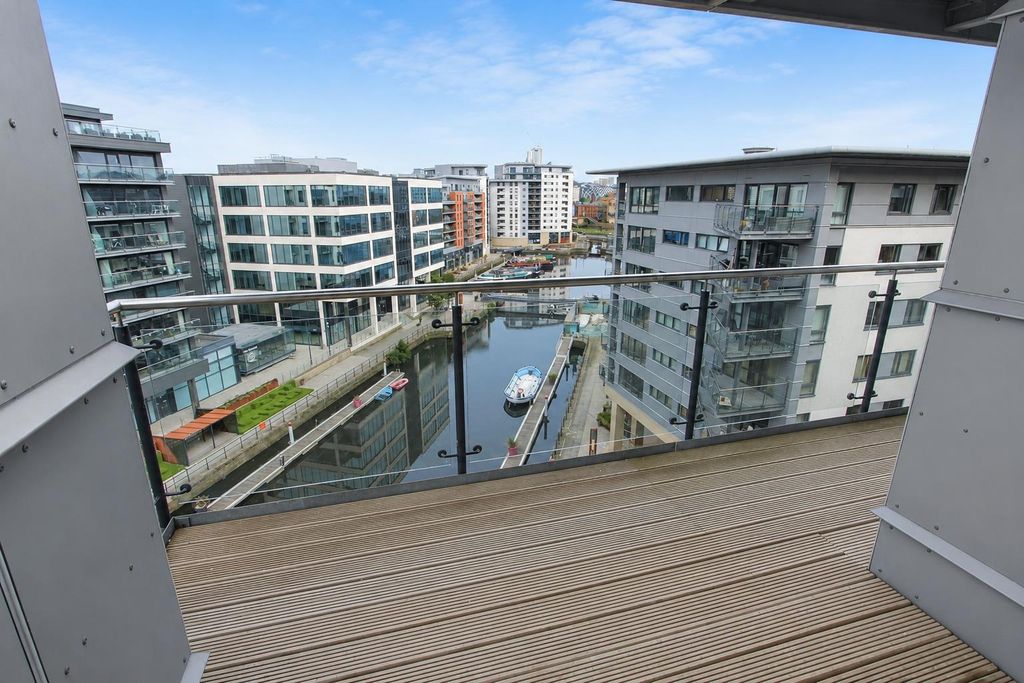 Property photo 2 of 14 Stunning Waterfront Views From A Private Balcony...