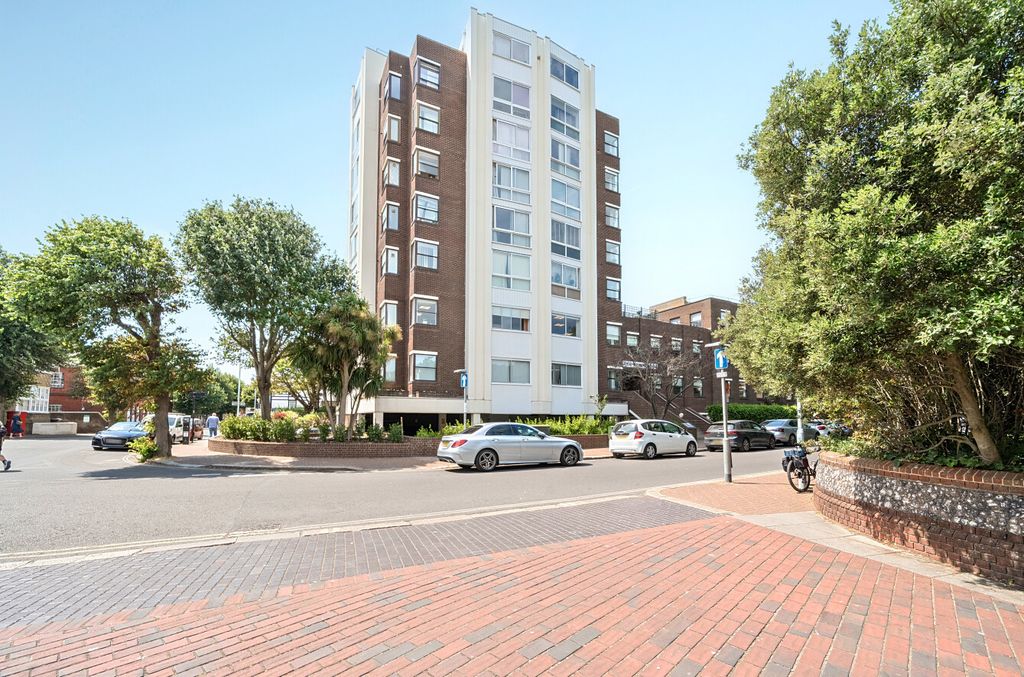 Property photo 1 of 12 1493616-1-6A54F13...