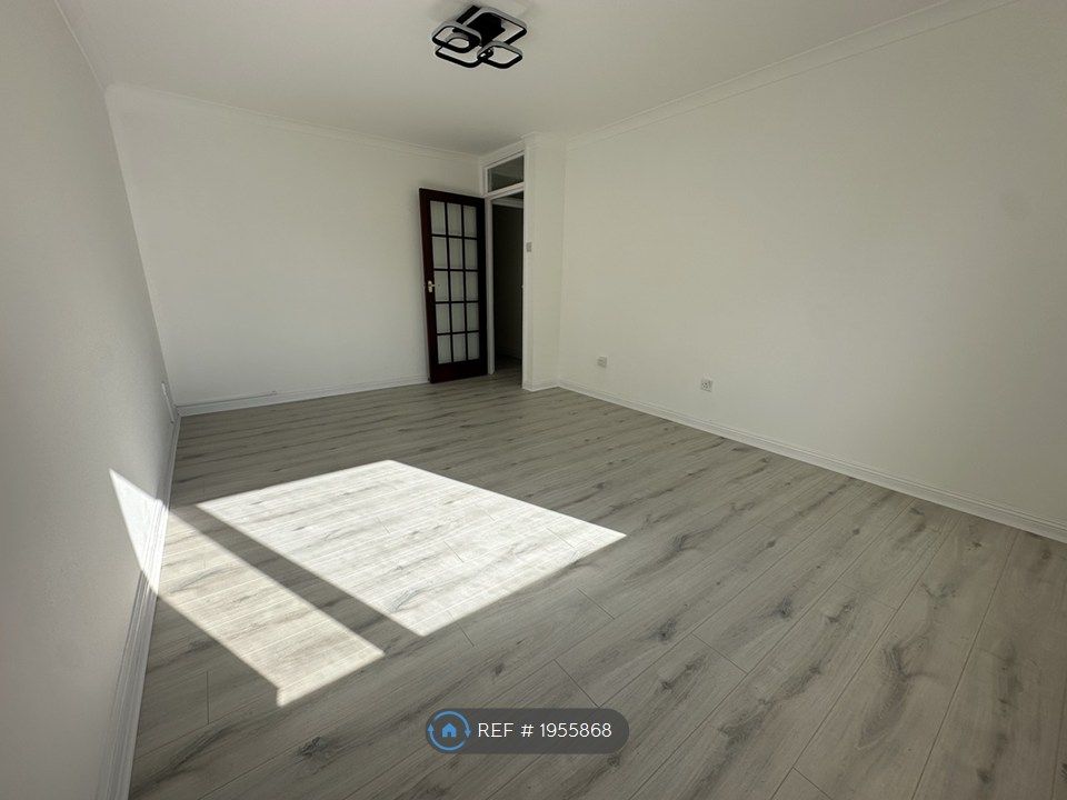 Property photo 3 of 13 Living Room