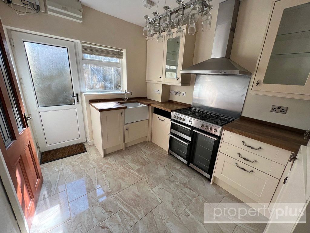 Property photo 2 of 17 Picture No. 02