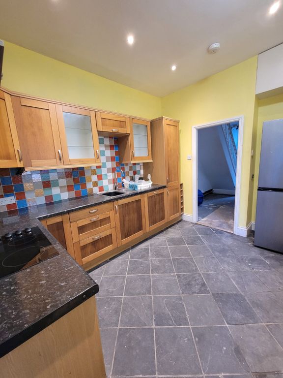 Property photo 3 of 12 Gallery