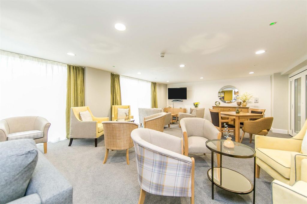 Additional image 26 of 2 bed flat for salePavilion Court, Hamilton Gardens, Felixstowe IP11