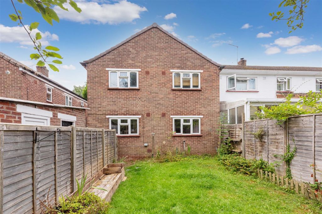 Property photo 3 of 11
