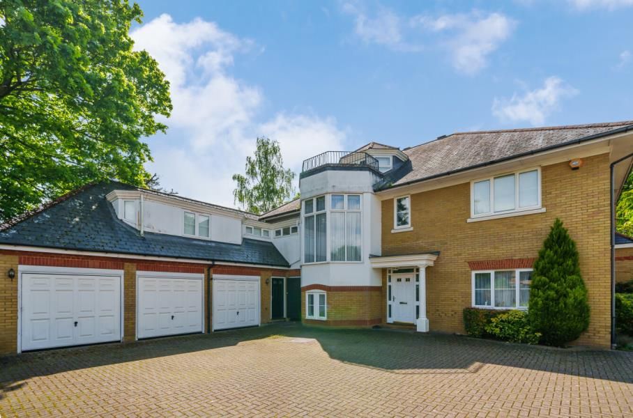 Property photo 1 of 12