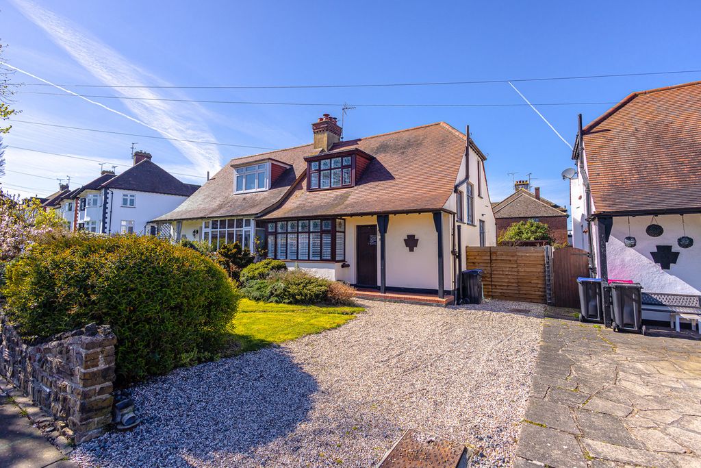 Property photo 1 of 23