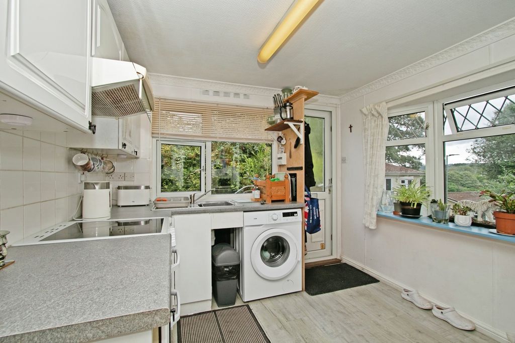 Property photo 2 of 18 Pbox-Img.Jpg
