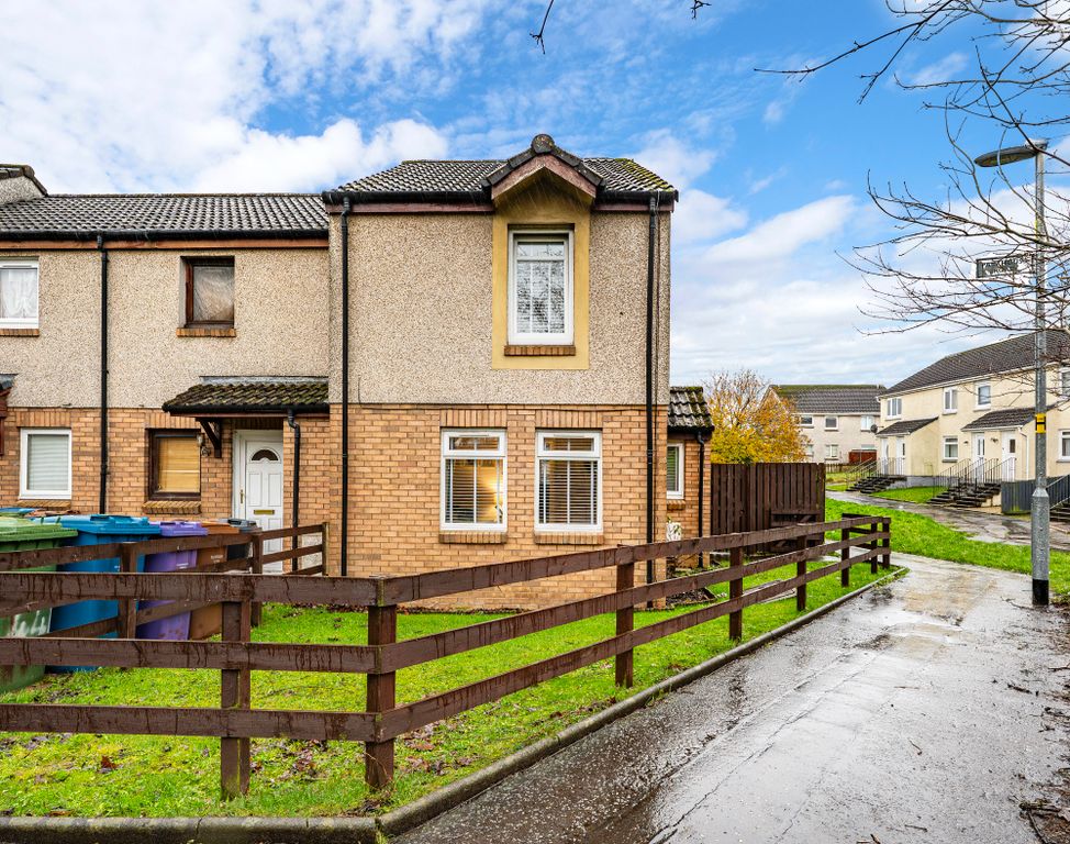 Property photo 1 of 32