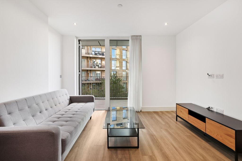 Property photo 2 of 9