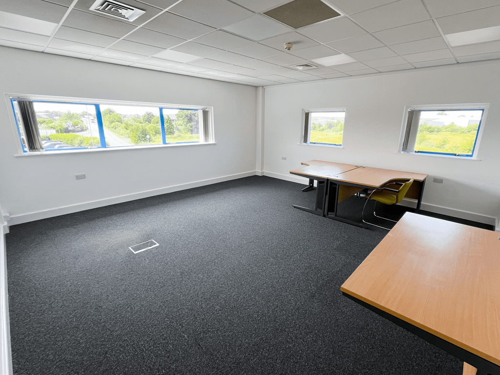 Property photo 3 of 4