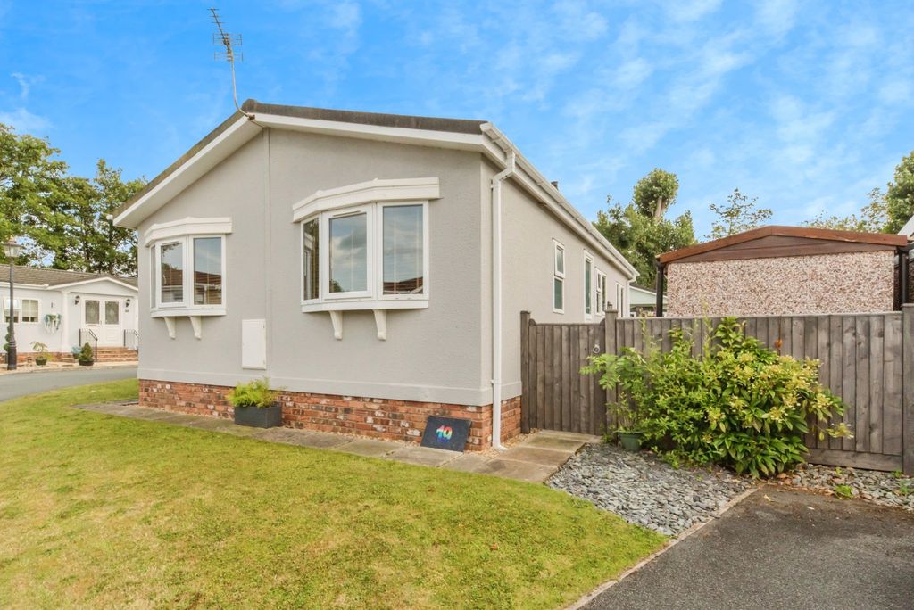 Property photo 1 of 17 Photo