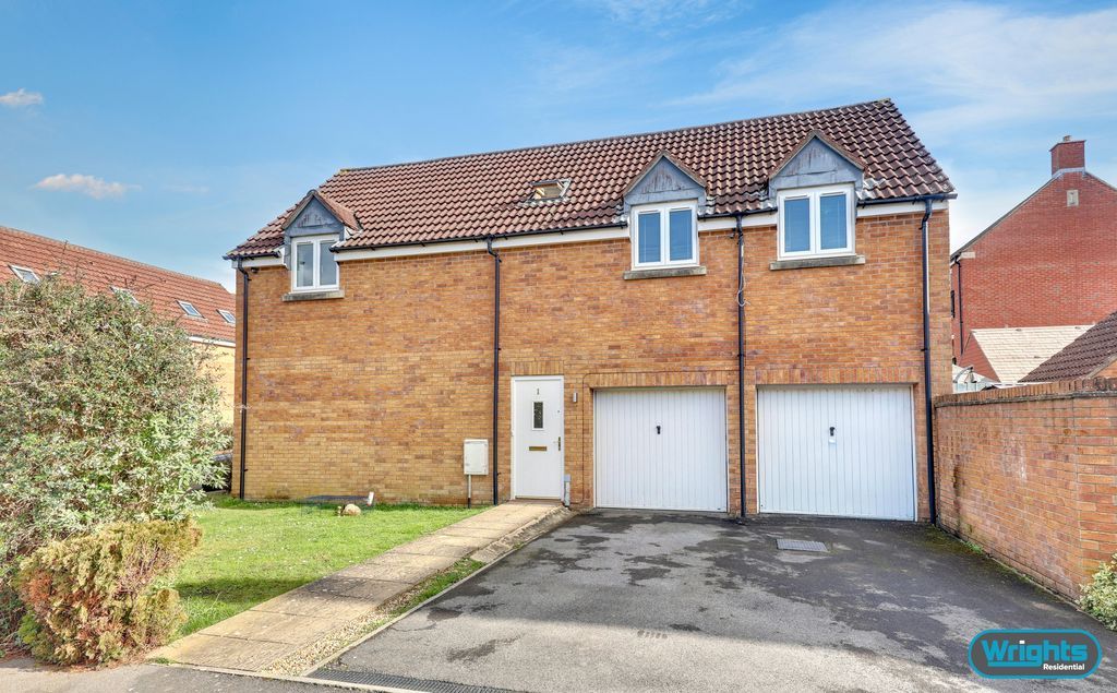 Property photo 1 of 9 Photo 8