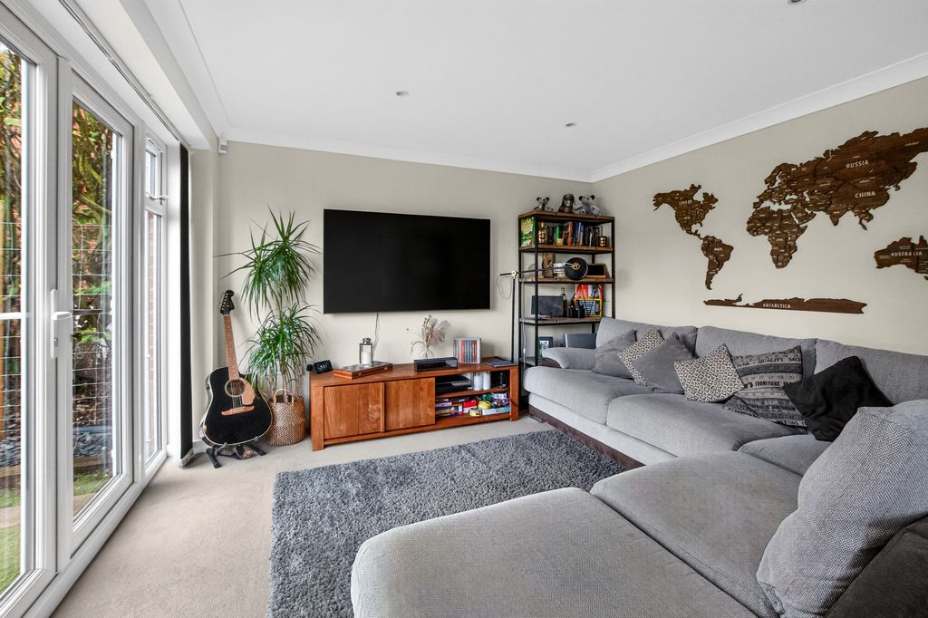 Property photo 3 of 22