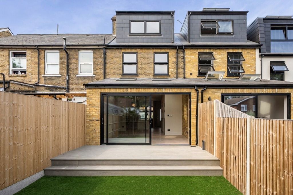 Property photo 3 of 14 Img_5334