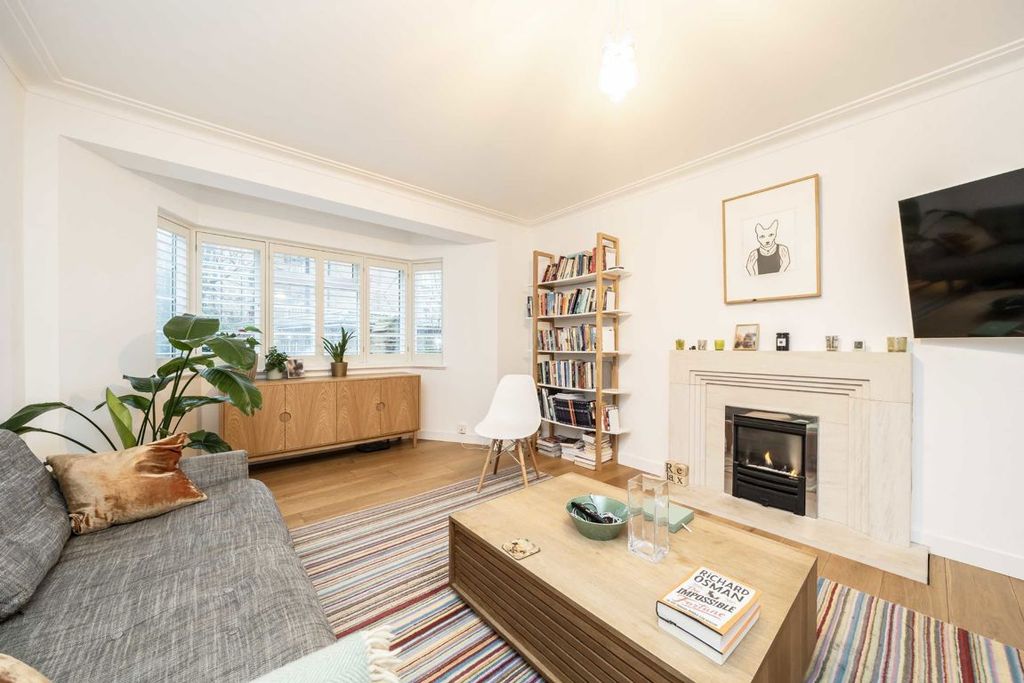 Property photo 1 of 5