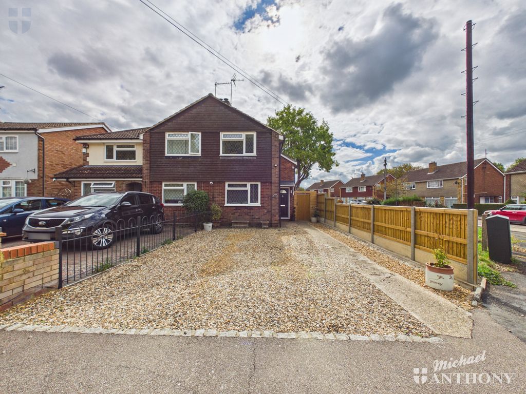 Property photo 1 of 19 Cam03852G0-Pr0800-Still023