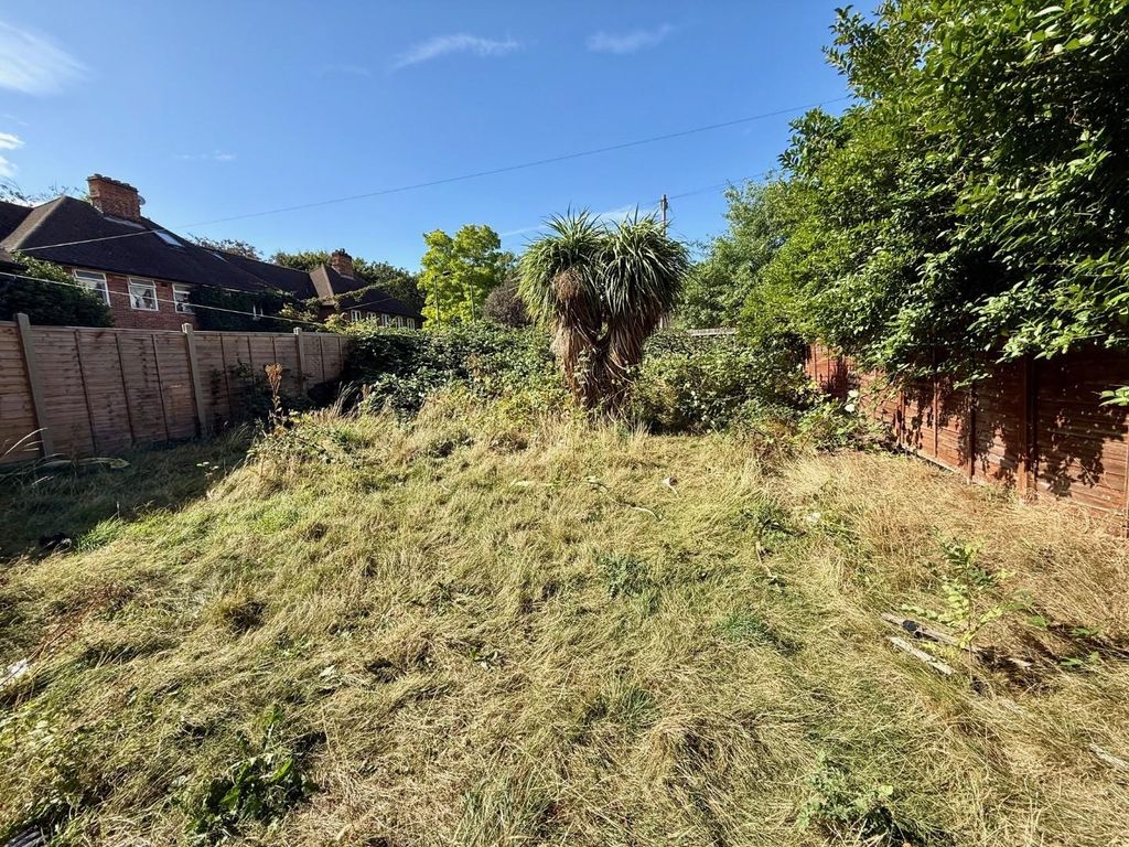 Property photo 2 of 4 Garden Woodfarrs.Jpg