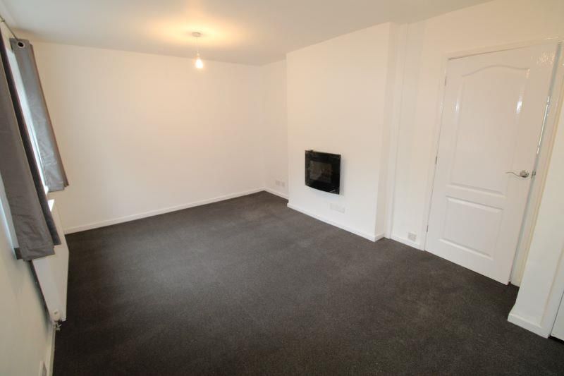 Property photo 2 of 12 Lounge.Jpg