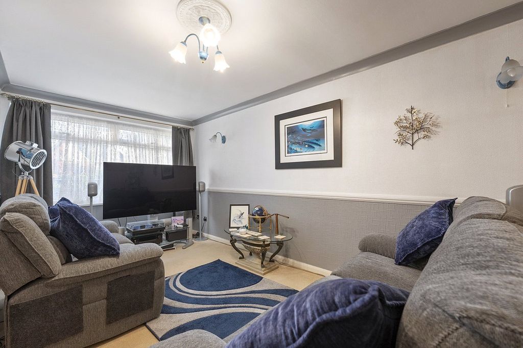 Property photo 2 of 17 Picture No. 19