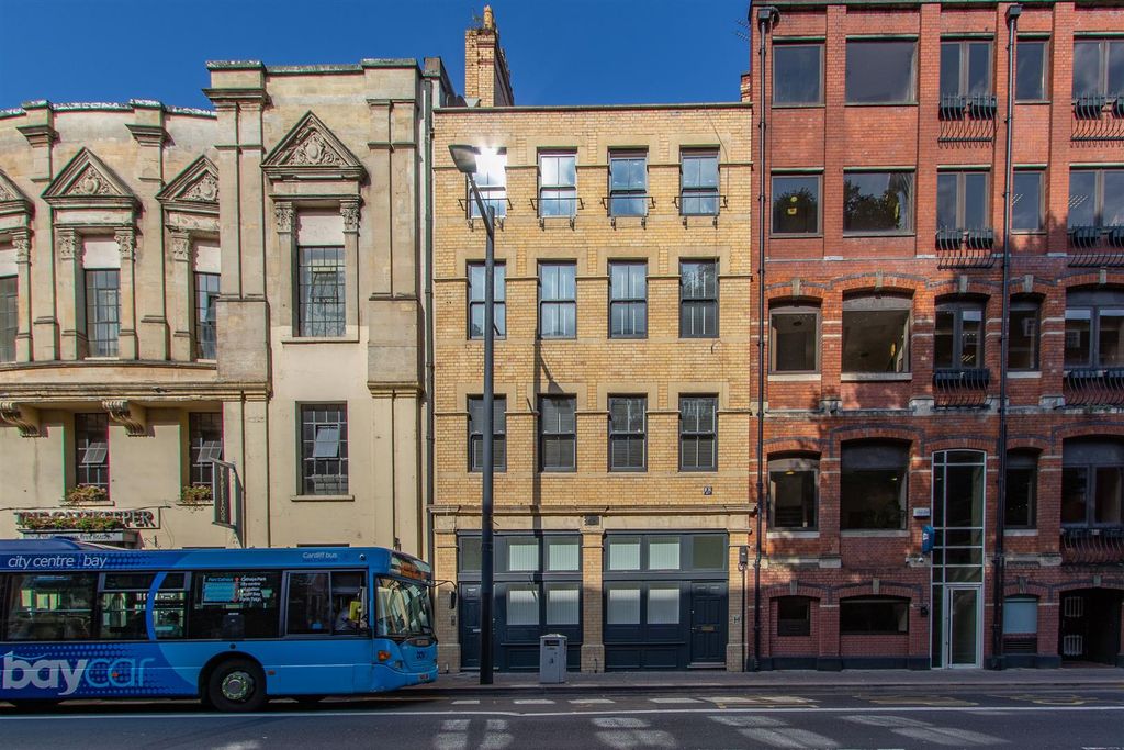 Property photo 2 of 10 Westgate Street 11-19.Jpg
