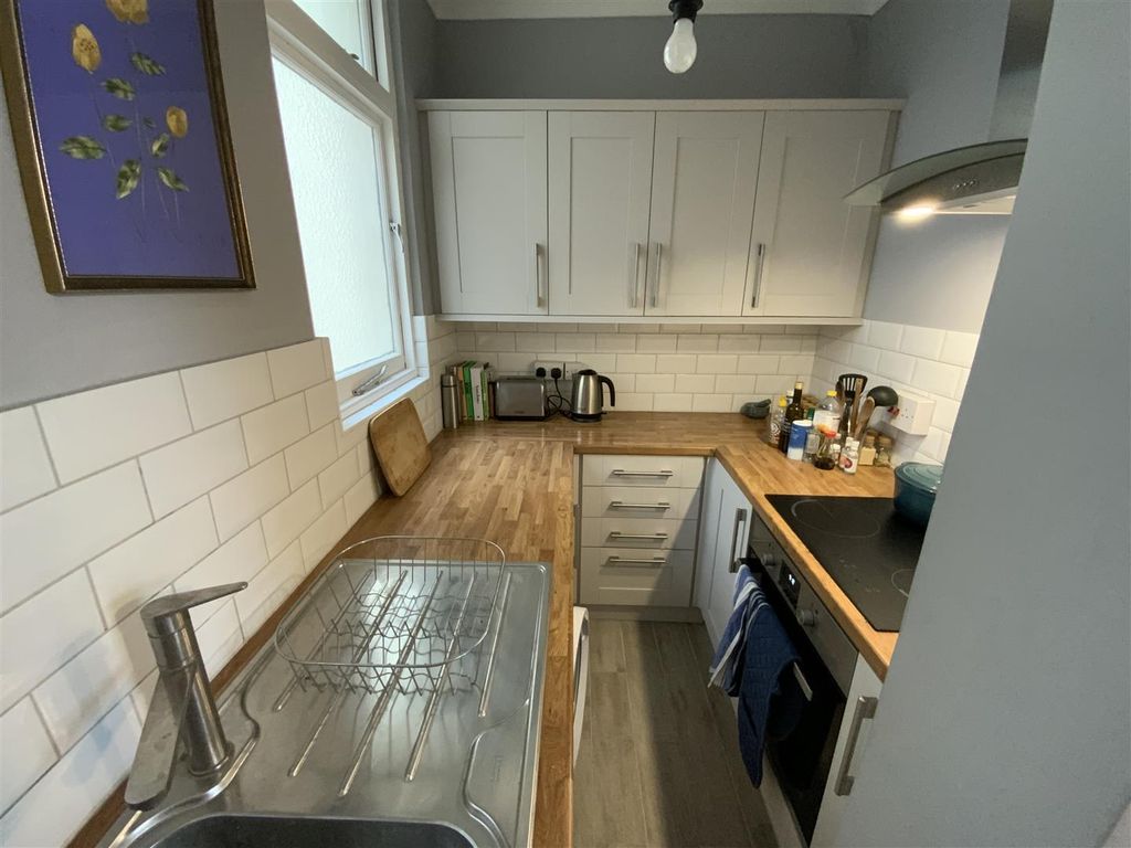 Property photo 3 of 8