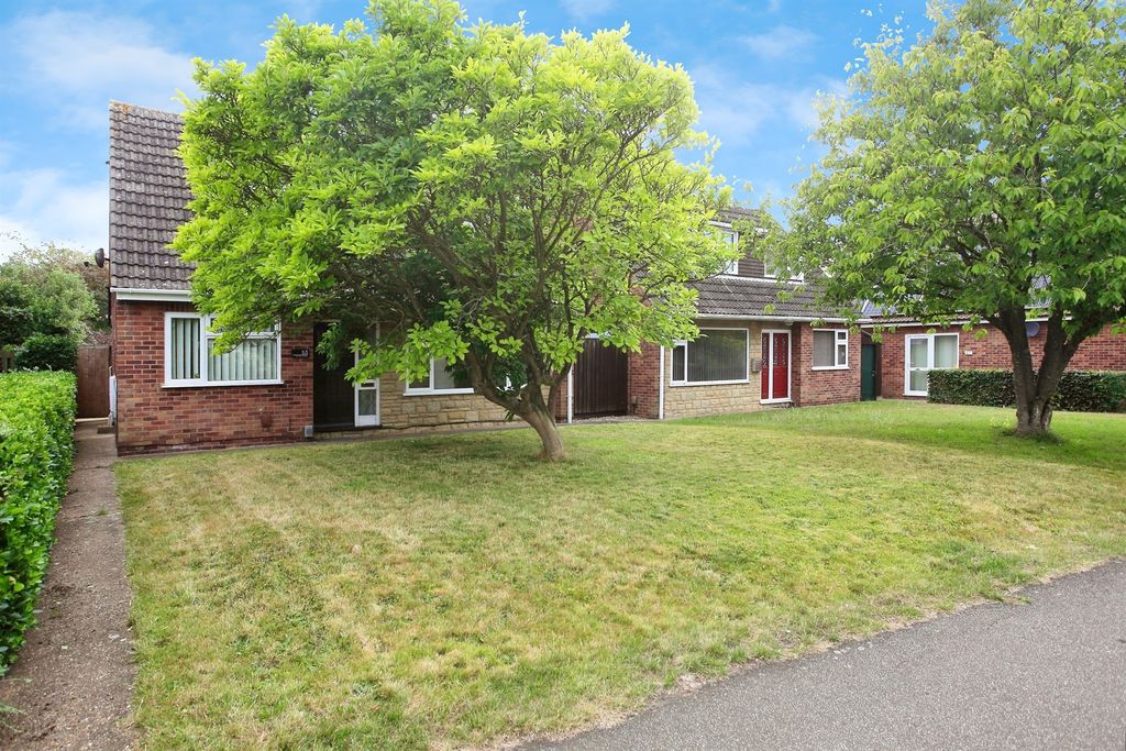 Property photo 3 of 18 Outside