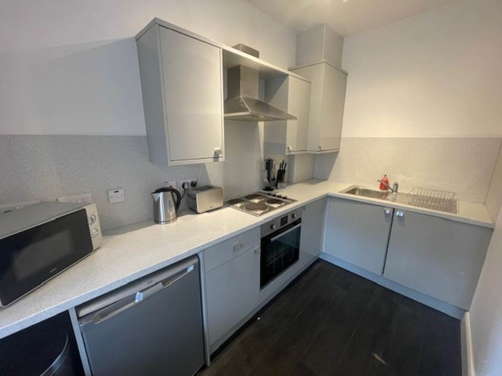 Property photo 2 of 9 1Caafdbd-Ae0E-40d3-Bdf6-4069d05ee146