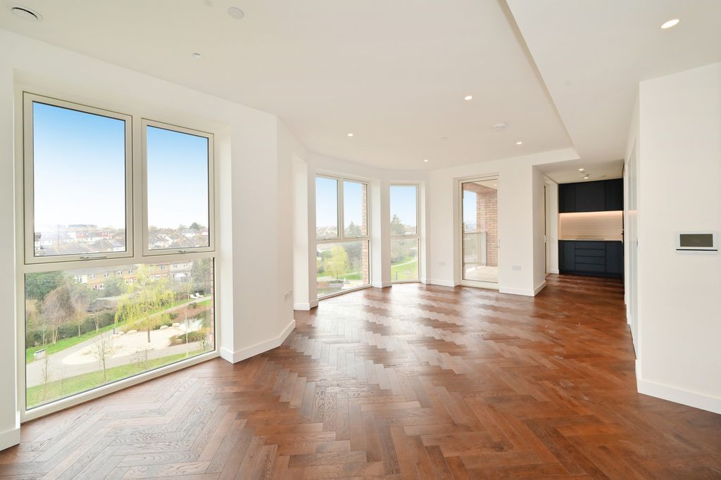 Property photo 2 of 15