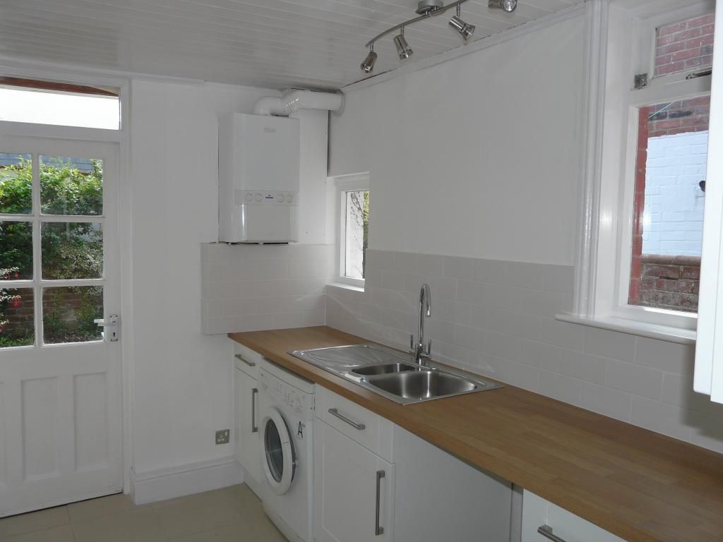 Property photo 3 of 6 Kitchen.Jpg