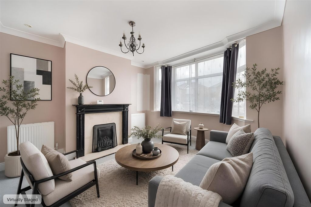 Property photo 3 of 16 Landseer_Rd-14.Jpg