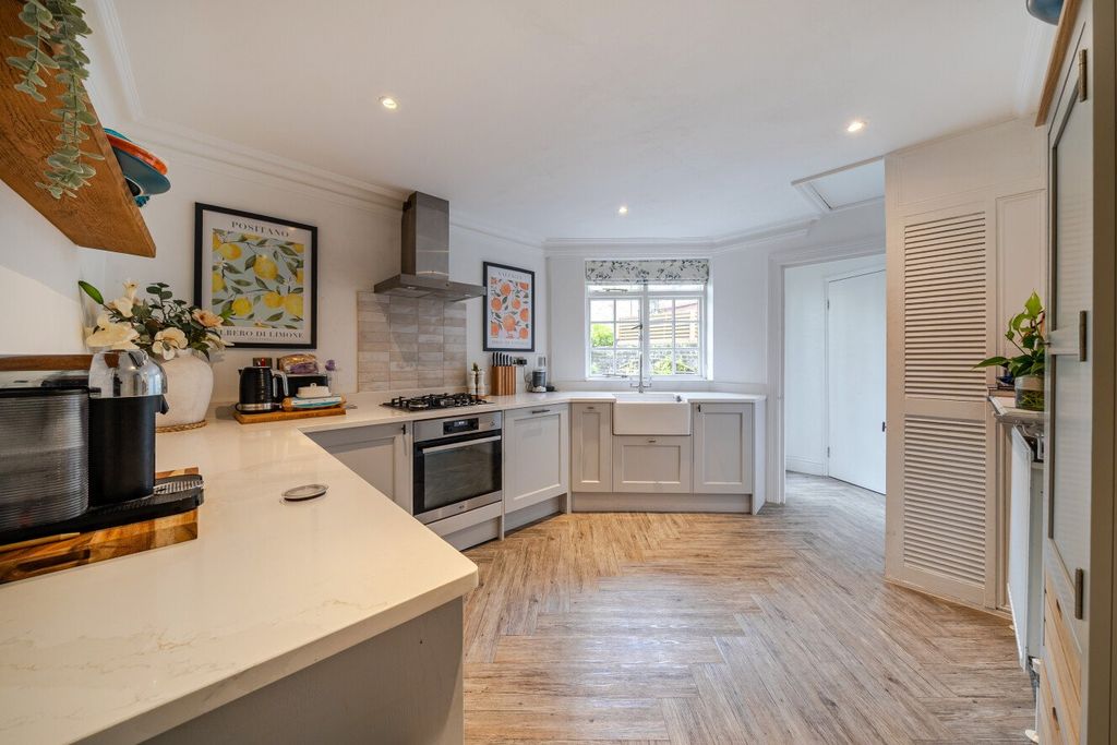 Property photo 3 of 15 Picture No. 26