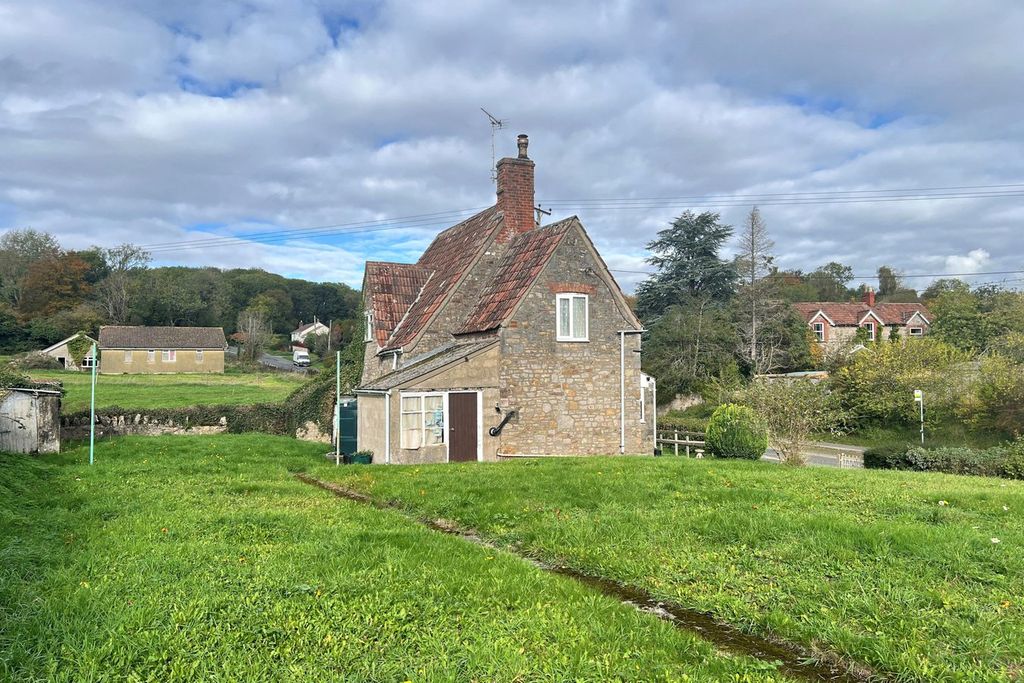 Property photo 3 of 14