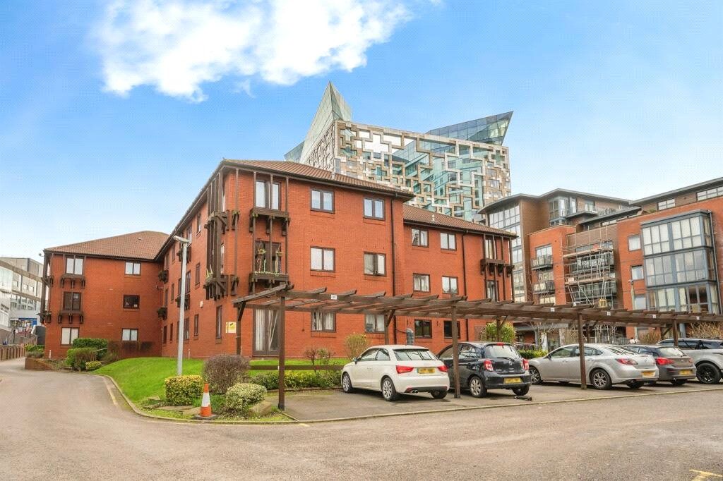 Property photo 1 of 6 Kings Court