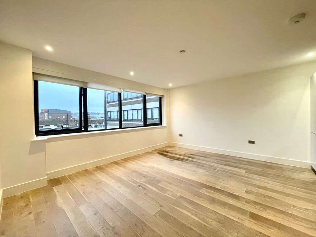 Property photo 2 of 5 Living Room