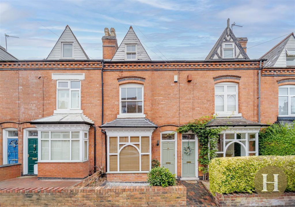 Property photo 1 of 29 Hadleigh Estate Agents-35.Jpg