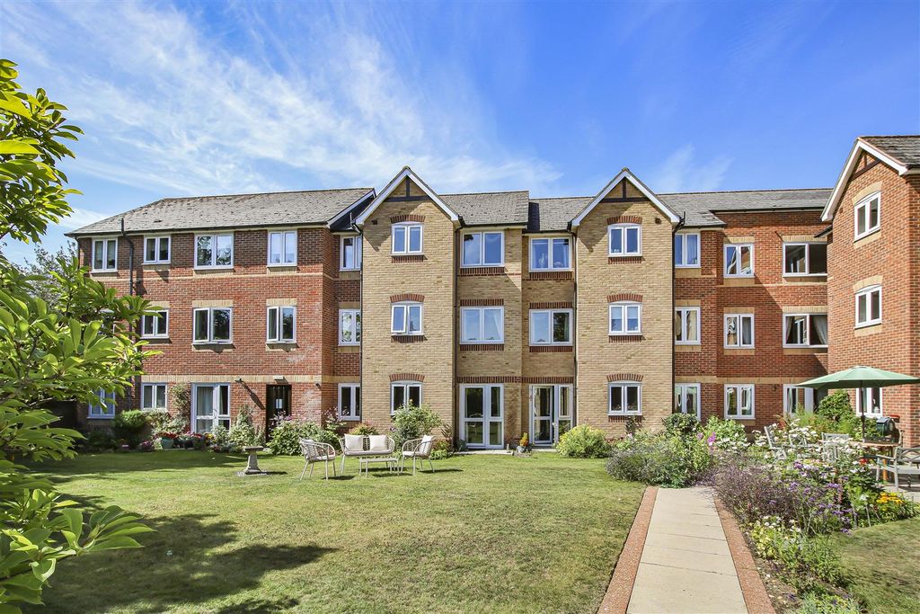 Property photo 1 of 11 8_60965.Jpg