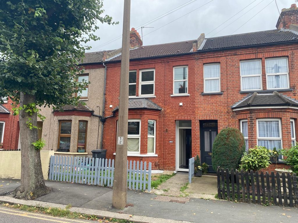 Property photo 1 of 7 3 Bedroom Terraced For Rent
