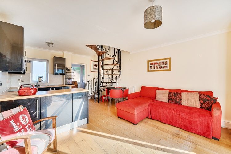 Property photo 1 of 21