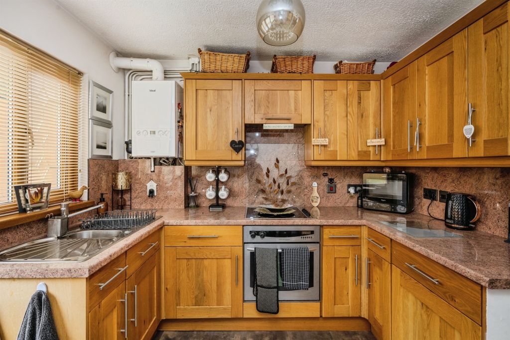 Property photo 3 of 17