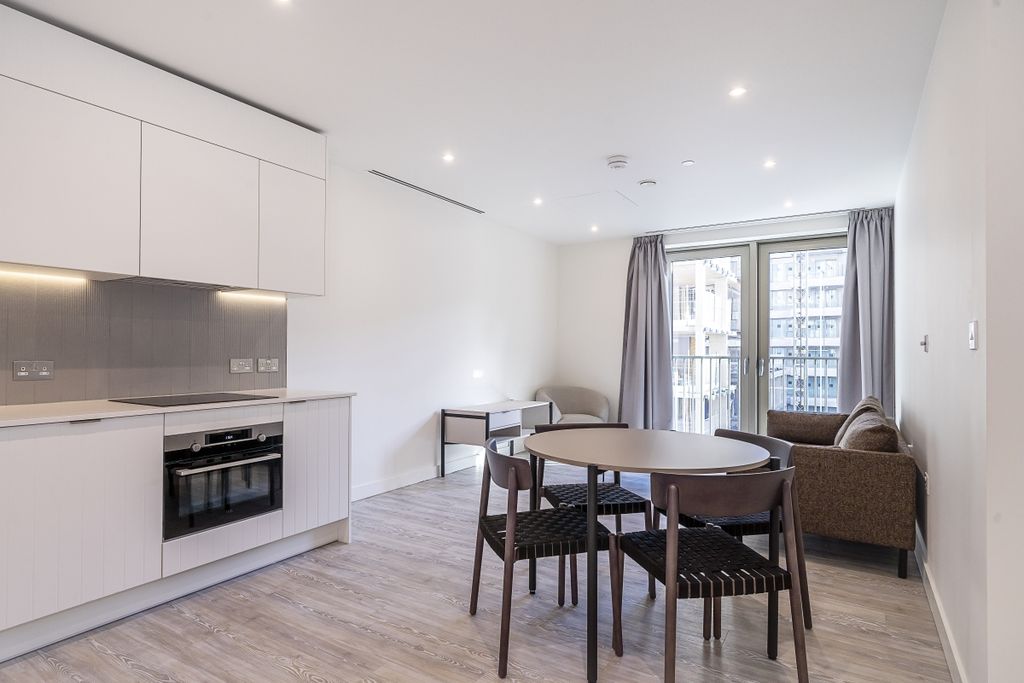 Property photo 3 of 9 Unit-43-Coppermak...