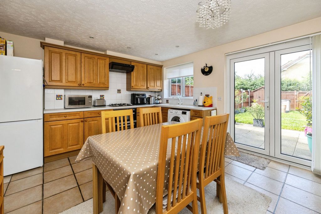 Property photo 3 of 19