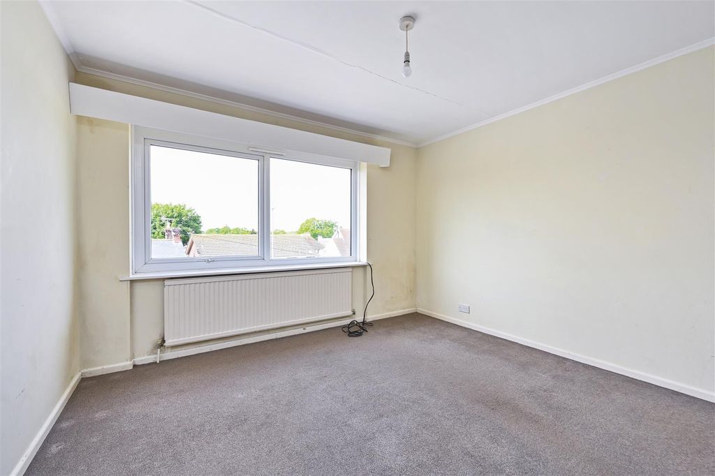 Additional image 7 of 3 bed flat for saleCooden Sea Road, Bexhill-On-Sea TN39