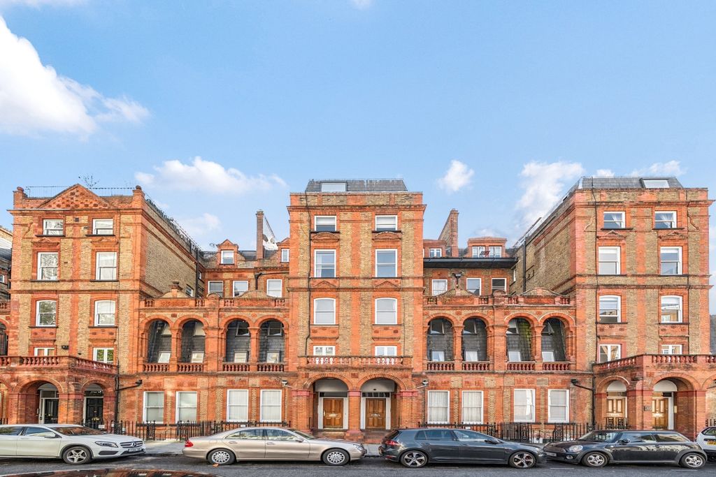 Property photo 3 of 12 Exterior