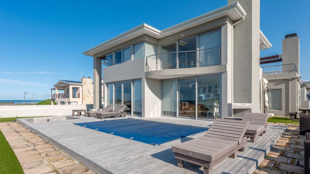 Property photo 2 of 59 1Sw1712960