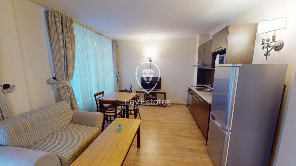 Property photo 1 of 12